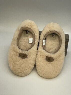 UGG Cream Shearling Slip-On Birche Ballet Slippers Natural Size 7 Granola